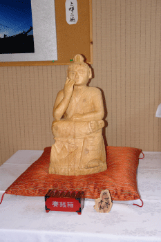 木彫仏-世界平和