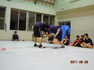 平成２３年　 ６月８日　　レスリング練習 001