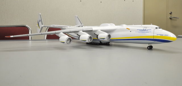 アントノフ An-225 ムリーヤ 1/500 模型 - rehda.com