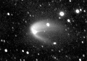 asteroid-spewing-gas-comet_30813_170.jpg
